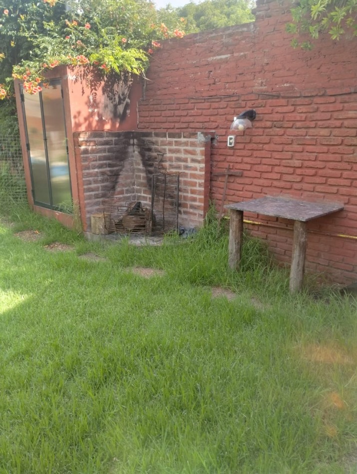 Excelente Chalet de 4 Ambientes - Miramar