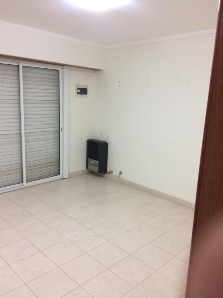 Chalet dividido en 2 plantas - Miramar