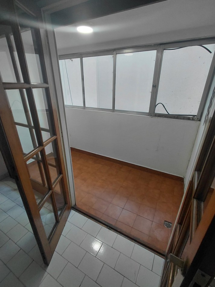 4 Ambientes con Cochera - Centro