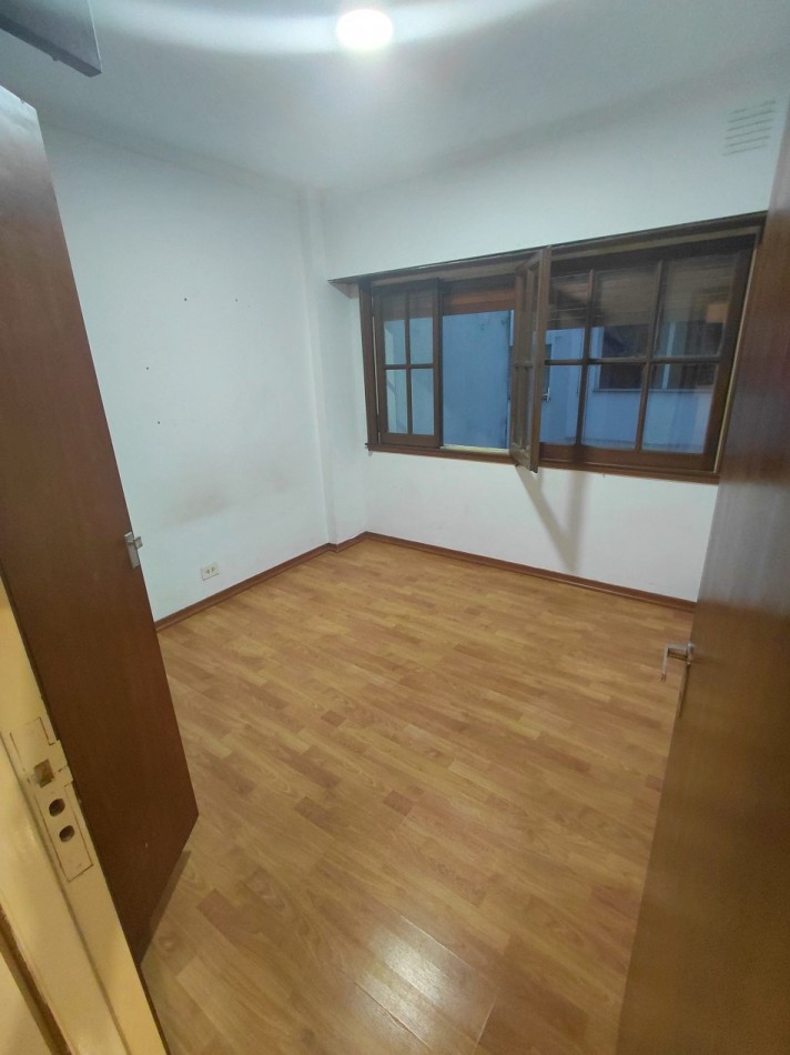 4 Ambientes con Cochera - Centro